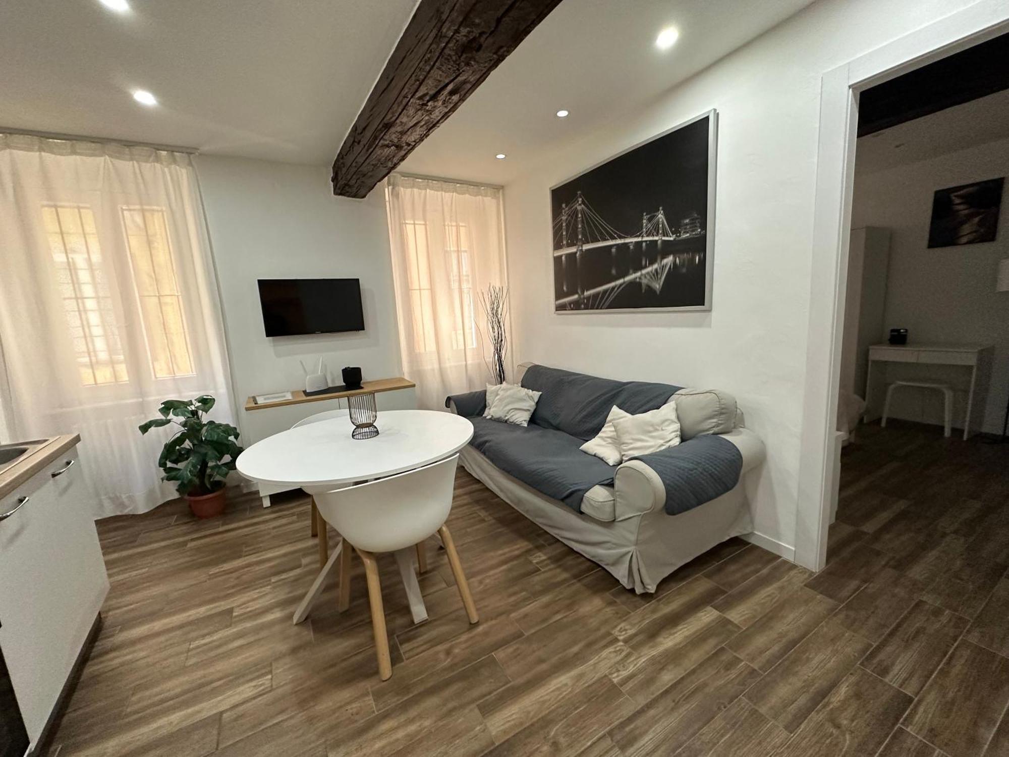 Residenza Castellazzo Apartment Ivrea Ngoại thất bức ảnh